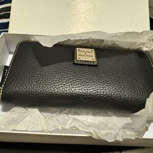 Dooney & Bourke Large Saffiano Zip Around Wallet